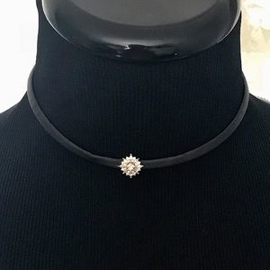 NWT Kenneth Jay Lane floral gemstone choker